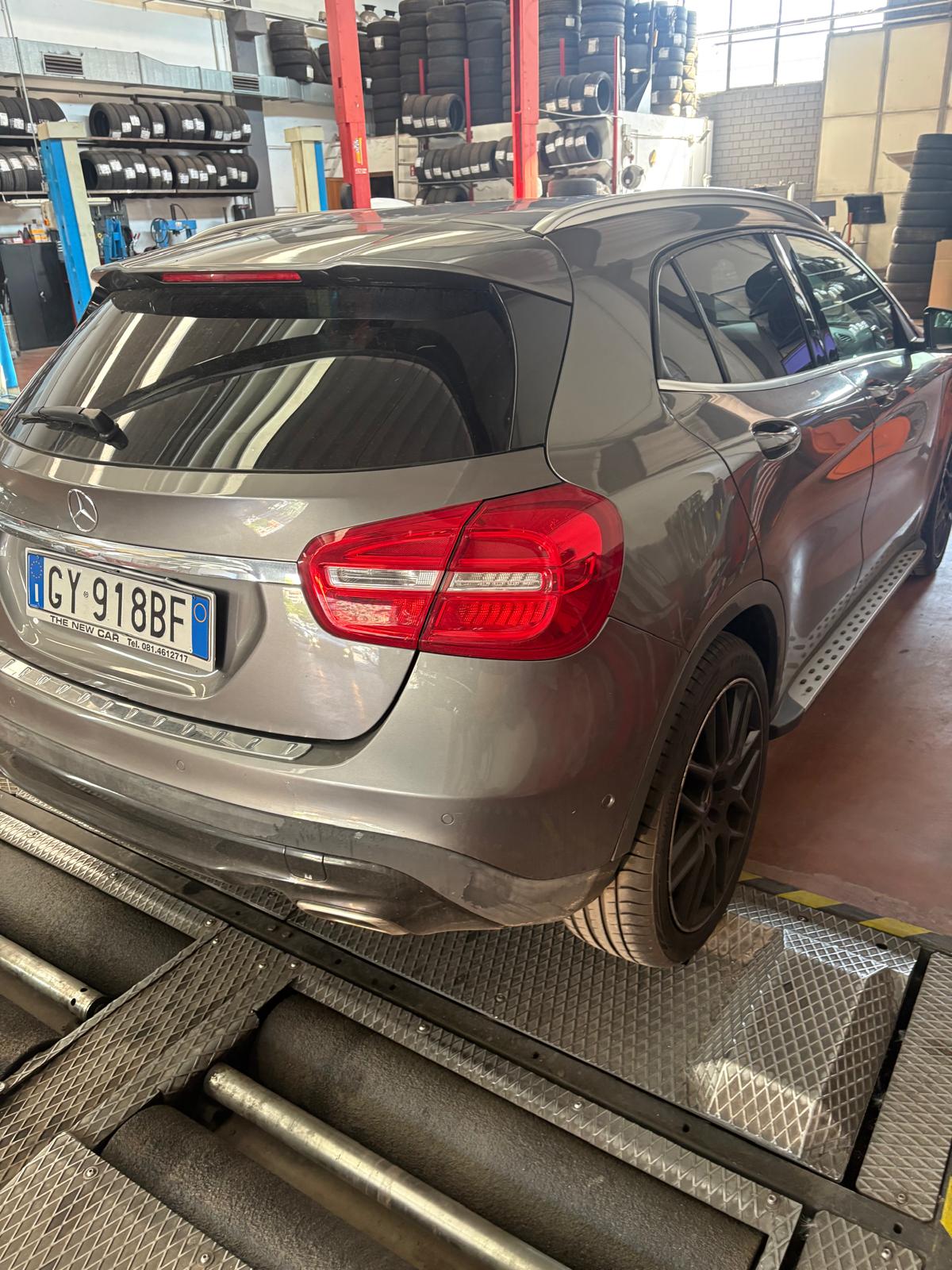 MERCEDES  GLA 220 D AUTOMATIC 4MATIC PREMIUM