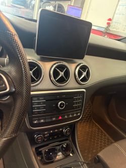 MERCEDES  GLA 220 D AUTOMATIC 4MATIC PREMIUM